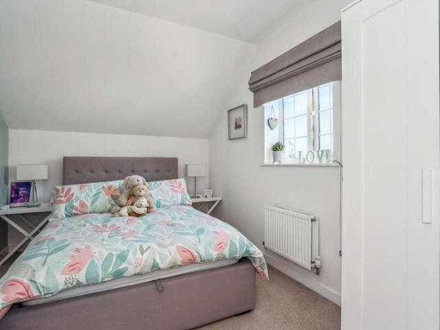 Flat for sale in The Grange, Chalfont St. Peter