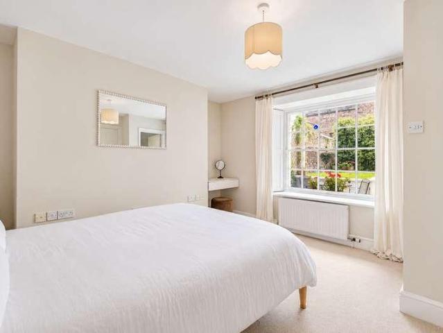 Flat for sale in Montpellier, Golden Valley