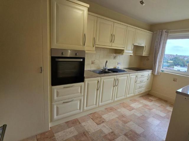 Flat for sale in Central, Heathlands
