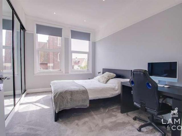 Flat for sale in Frinton and Walton, Dale Hill
