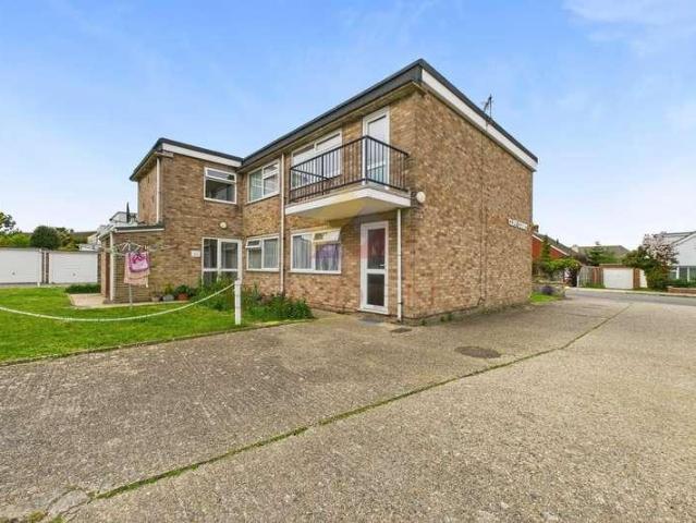 Flat for sale in Frinton and Walton, Dale Hill
