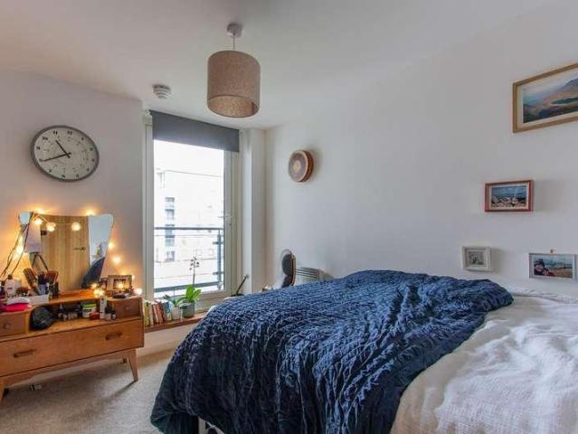 Flat for sale in Cardiff International Sports Village, Falcon Lodge