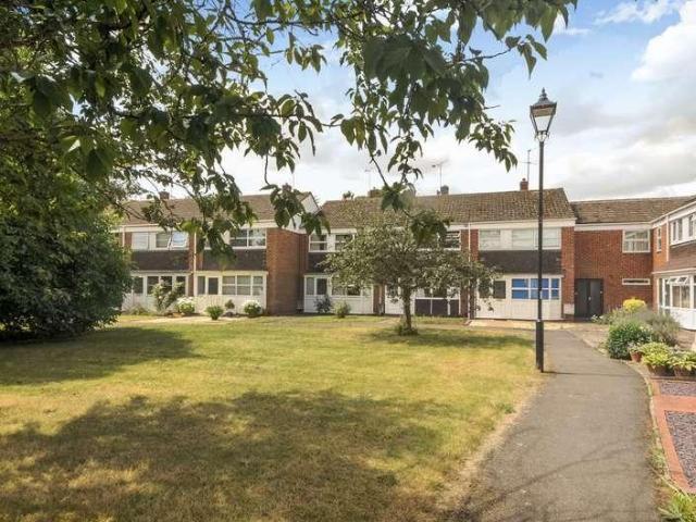 Flat for sale in Caldecott, Dromore