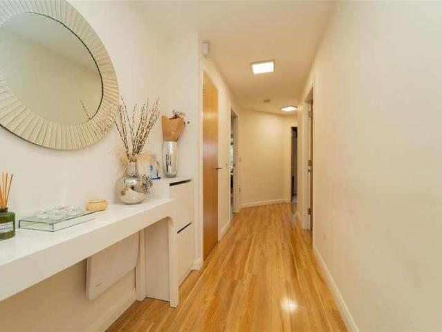 Flat for sale in Georgia, Greater Manchester