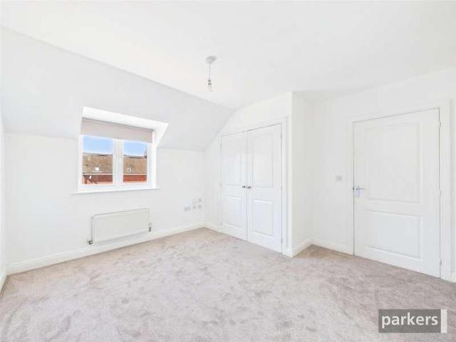 Flat for sale in Bracknell
