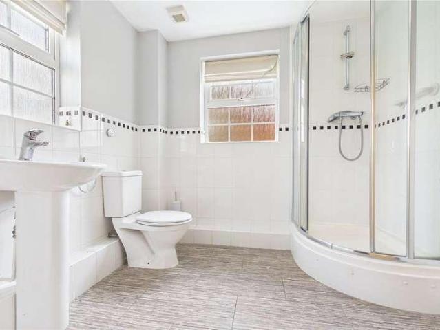 Flat for sale in Enborne, West Berkshire