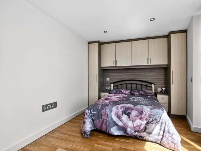 Flat for sale in Salford, Greater Manchester
