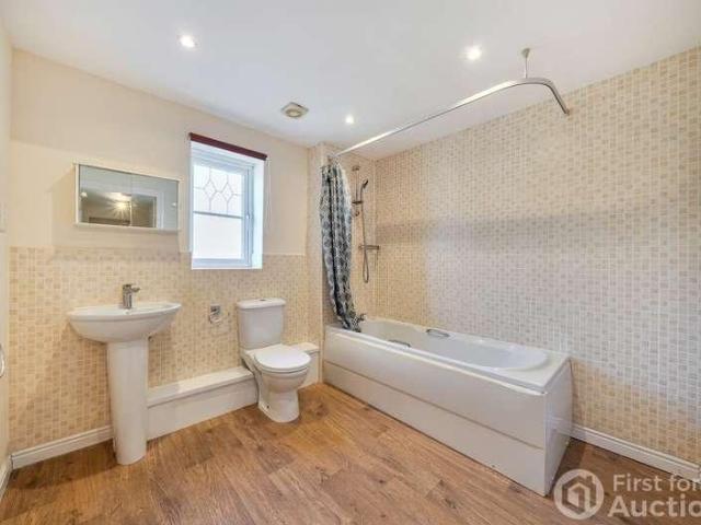 Flat for sale in Georgia, Greater Manchester