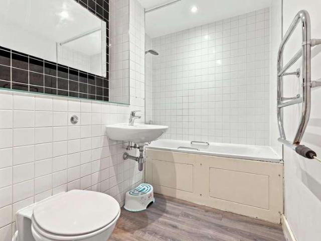 Flat for sale in Prittlewell, Southend-on-Sea