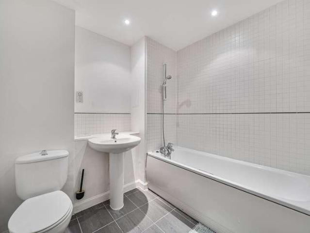 Flat for sale in Preston, Greater London