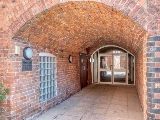 Flat for sale in Diglis, Worcestershire