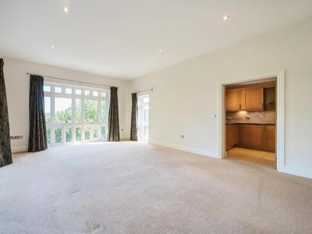 Flat for sale in Woodhall spa, Woodhall Spa