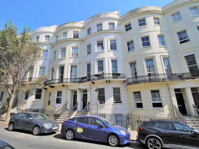 Flat for sale in Brunswick