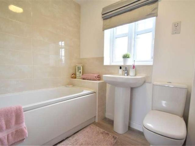Flat for sale in Thinford