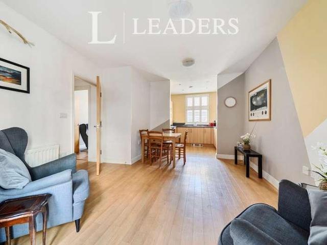 Flat for sale in Brook Street, Bourne Vale