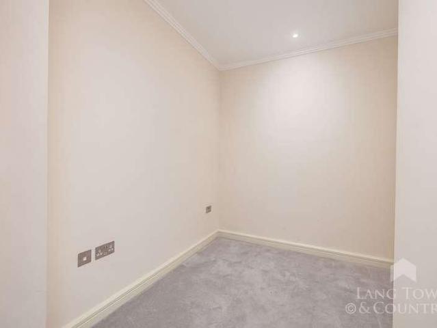 Flat for sale in West Hoe, Mount Wise