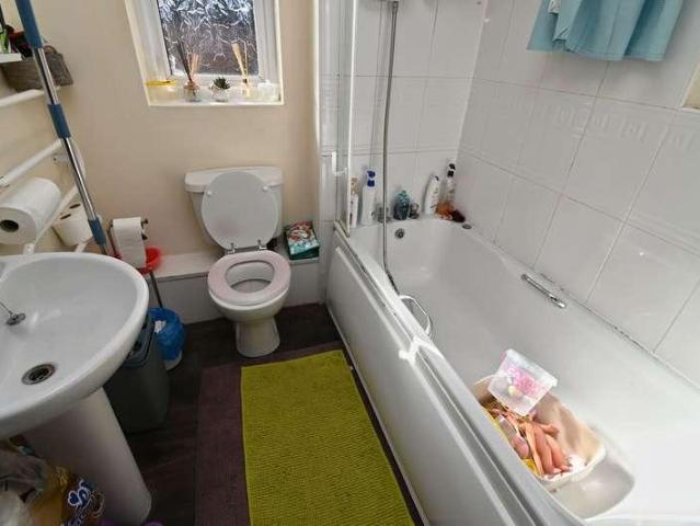 Flat for sale in Darfield, South Yorkshire