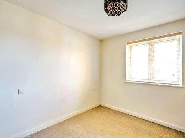 Flat for sale in Derby, Draycott