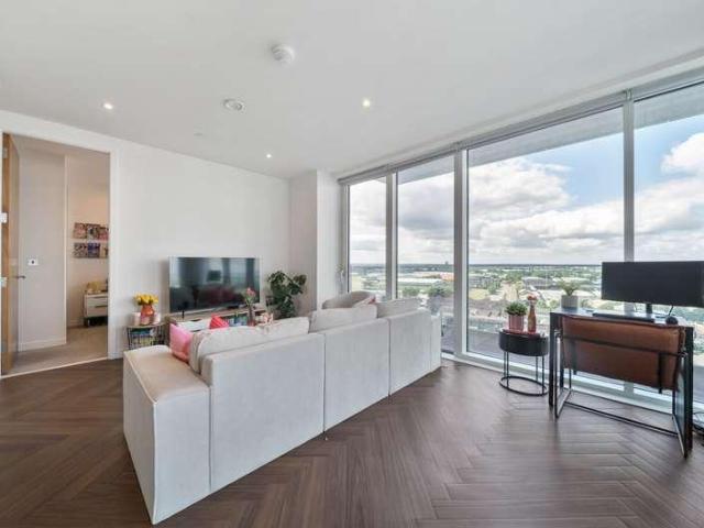 Flat for sale in Salford, Greater Manchester