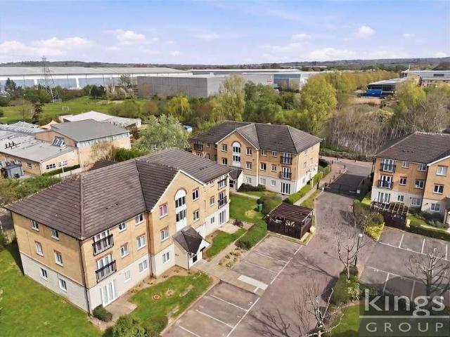 Flat for sale in Greater London