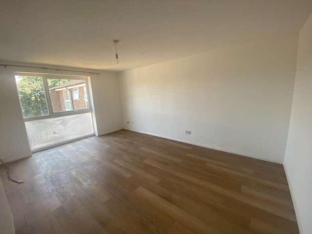 Flat for sale in Five Acres, Hertfordshire