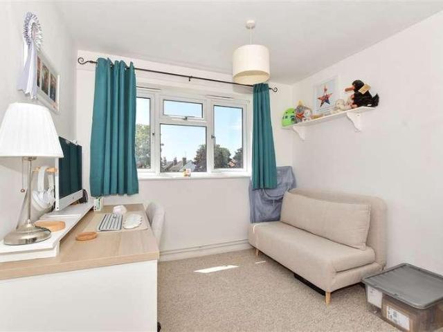 Flat for sale in North Heath, Horsham