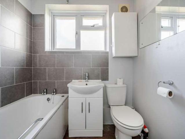 Flat for sale in Highfield, Oxford