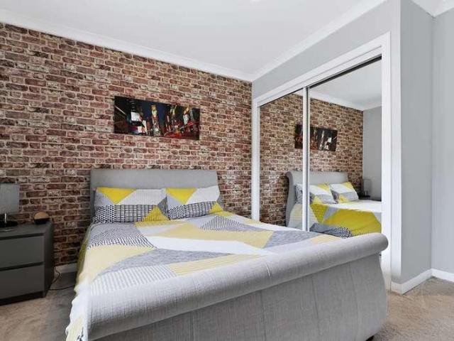 Flat for sale in Barleybank, Kirkintilloch