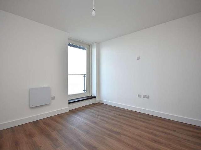 Flat for sale in Cardiff International Sports Village, Falcon Lodge
