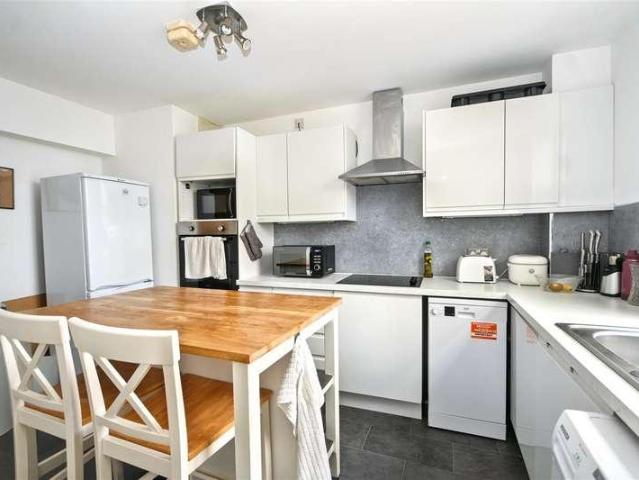 Flat for sale in Eastbourne, East Sussex