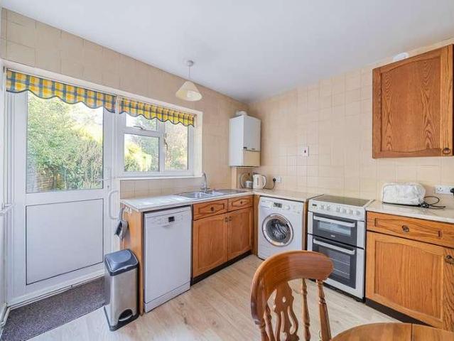 Flat for sale in Pinner, Greater London