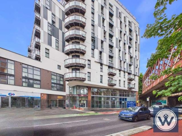Flat for sale in City Centre, Salford