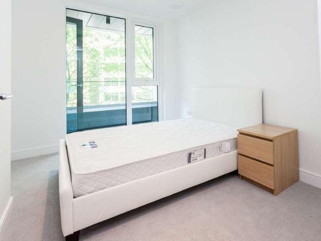 Flat for sale in Hammersmith, Greater London