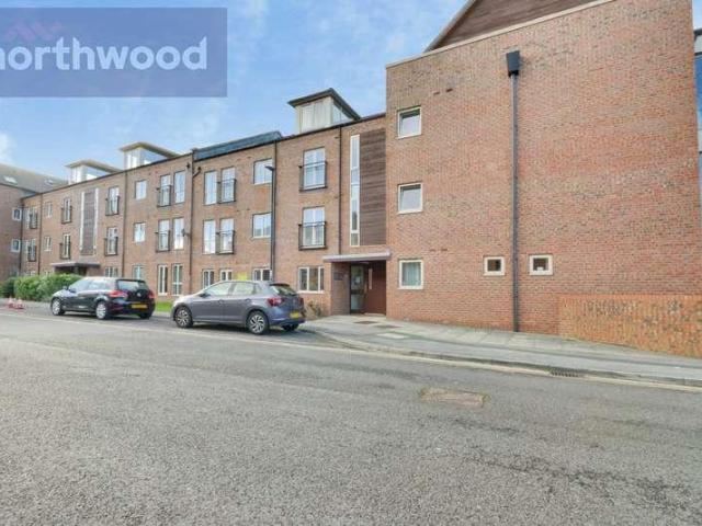 Flat for sale in Foss Islands, York