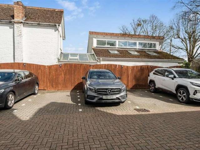 Flat for sale in St Marks, Maidenhead