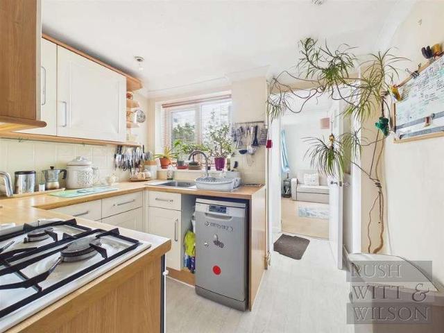 Flat for sale in Central, Heathlands