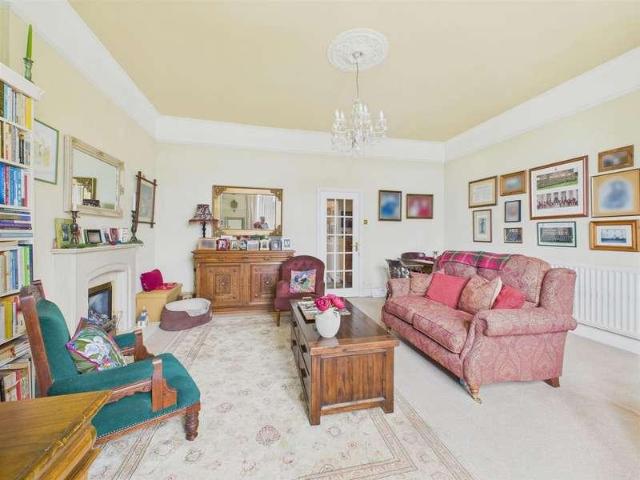 Flat for sale in Forthampton, Worcestershire
