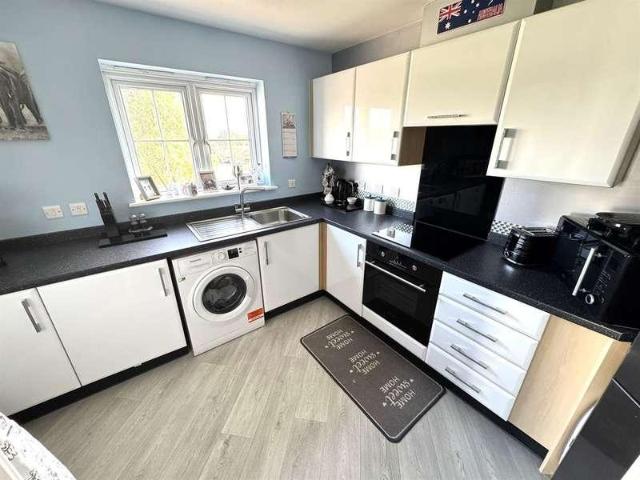 Flat for sale in Bloxwich, Walsall