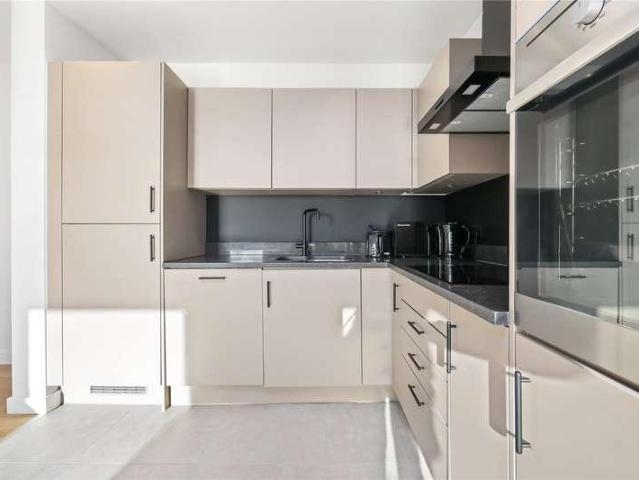 Flat for sale in Ratcliffe, Limehouse