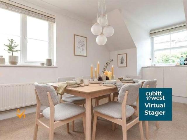 Flat for sale in Hillview, Surrey