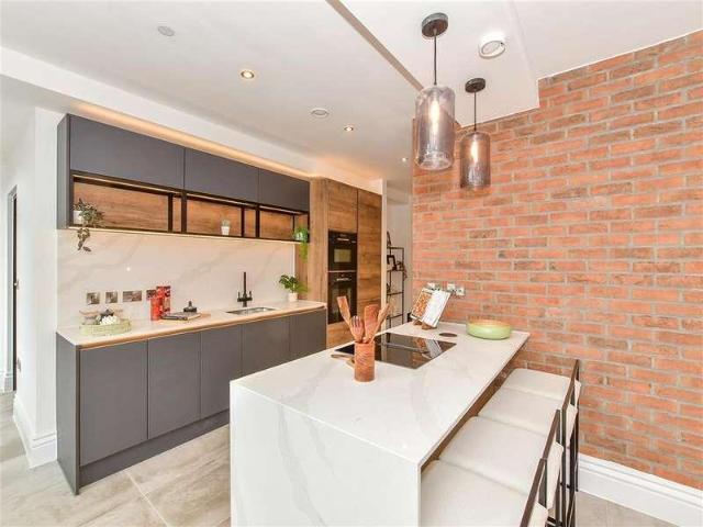 Flat for sale in St James, Sandown Park