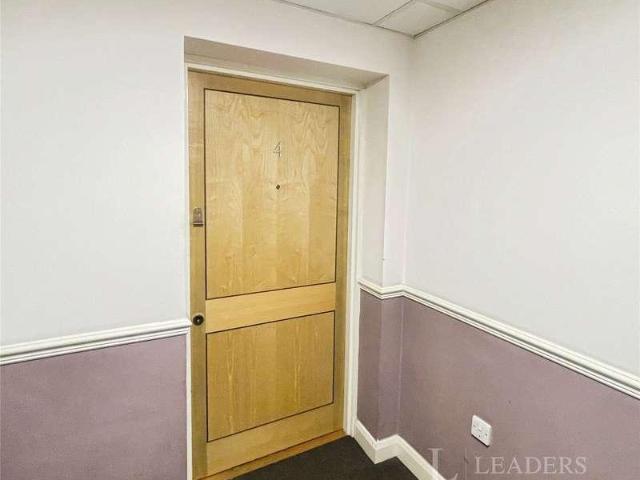 Flat for sale in Crookhill, Worcestershire