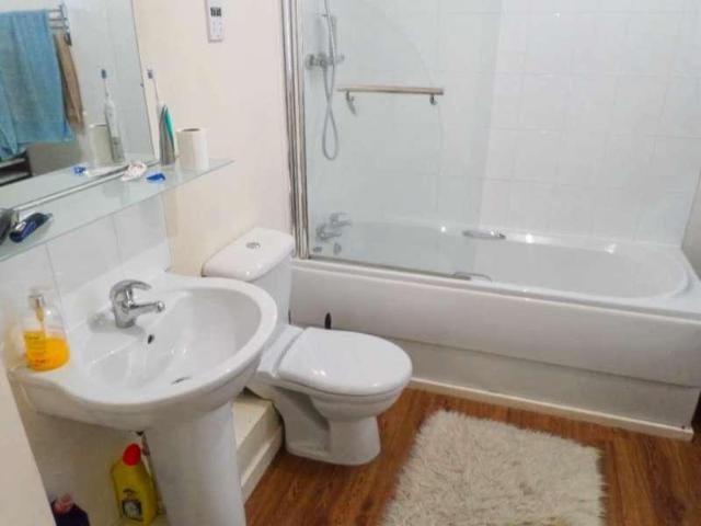 Flat for sale in Bearwood, West Midlands