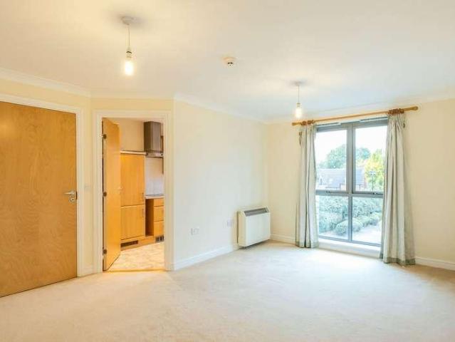Flat for sale in Barton In Fabis, East Midlands