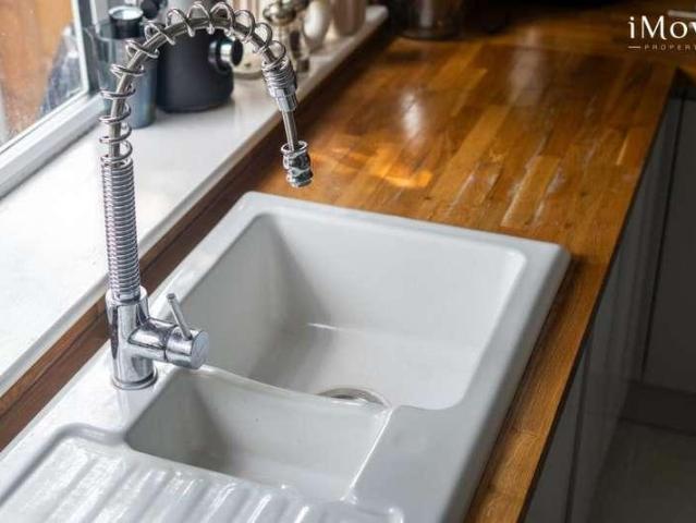 Flat for sale in London Borough of Croydon, Upper Norwood