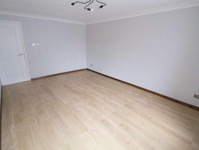 Flat for sale in Slough