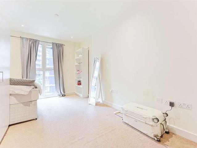 Flat for sale in London Borough of Brent, Greater London