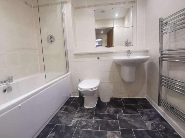 Flat for sale in City Centre, Georgia