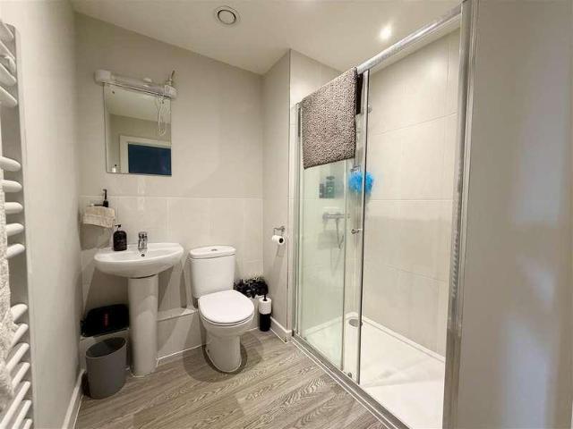 Flat for sale in Poole