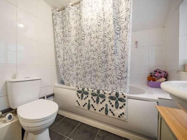 Flat for sale in Ewens Farm, Golden Valley